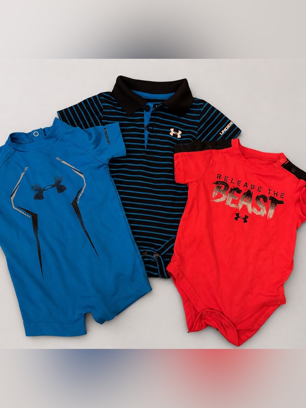Under Armour Baby 3-Piece Set in Blue, Black & Red **see details for sizing info